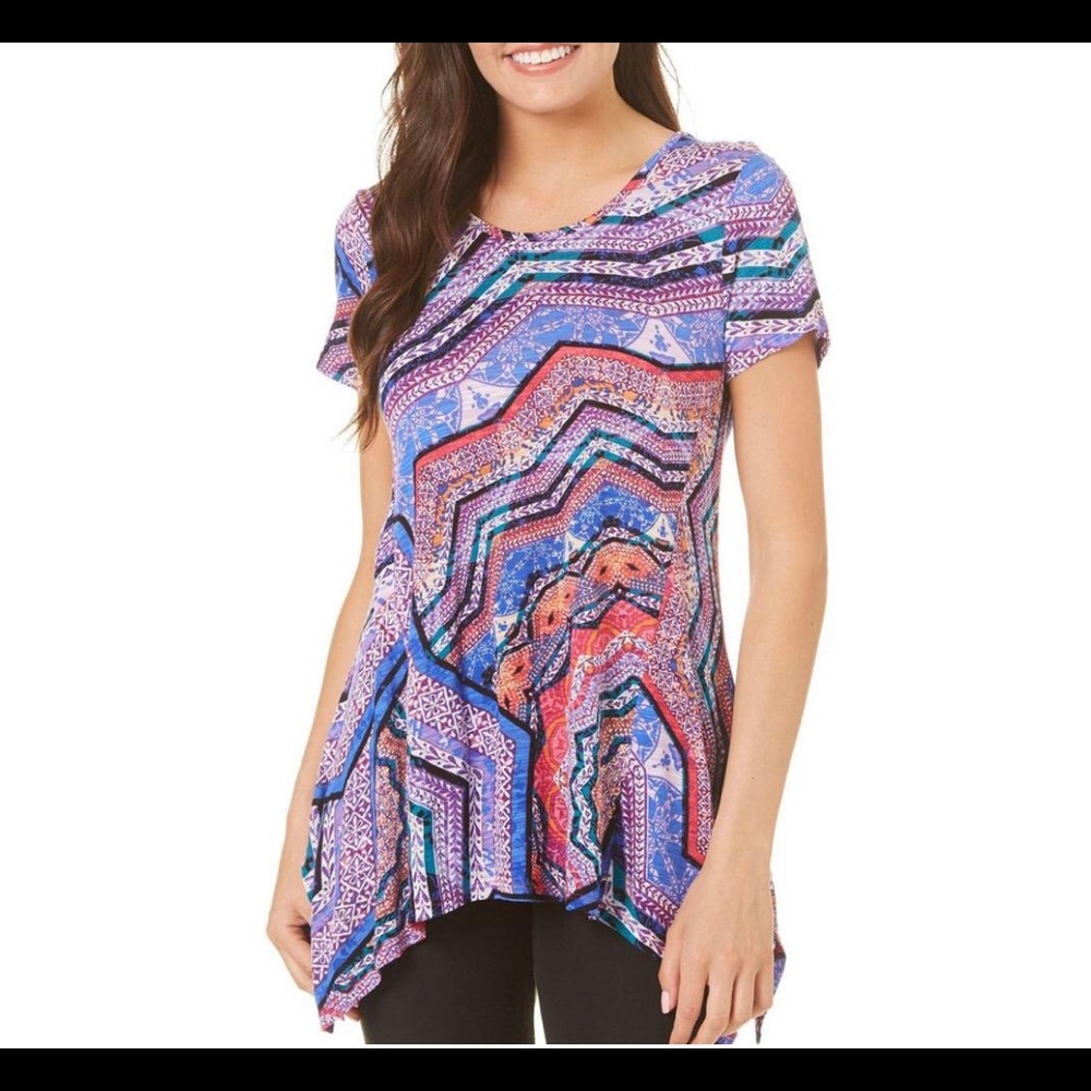 Kaleidoscope Print Sharkbite Top